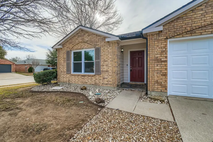 3901 Tuscany Court, Denton, TX 76226 - Image #3