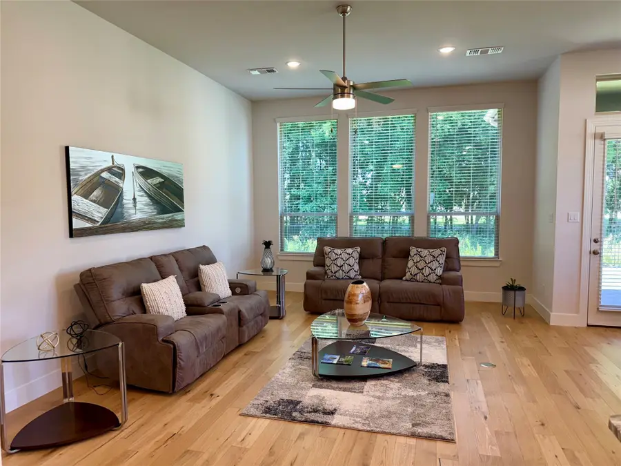 1835 Bell Court, Van Alstyne, TX 75495 - Image #2