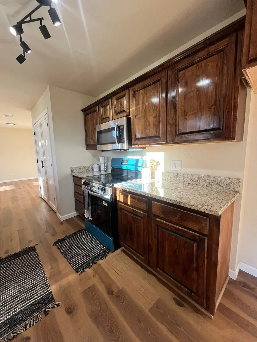 1036 Idlewood Avenue, Azle, TX 76020 - #3