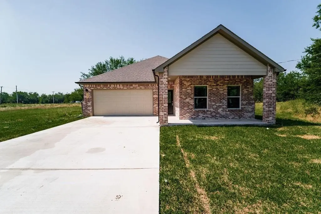 901 Hemphill Street, Greenville, TX 75401 - #1