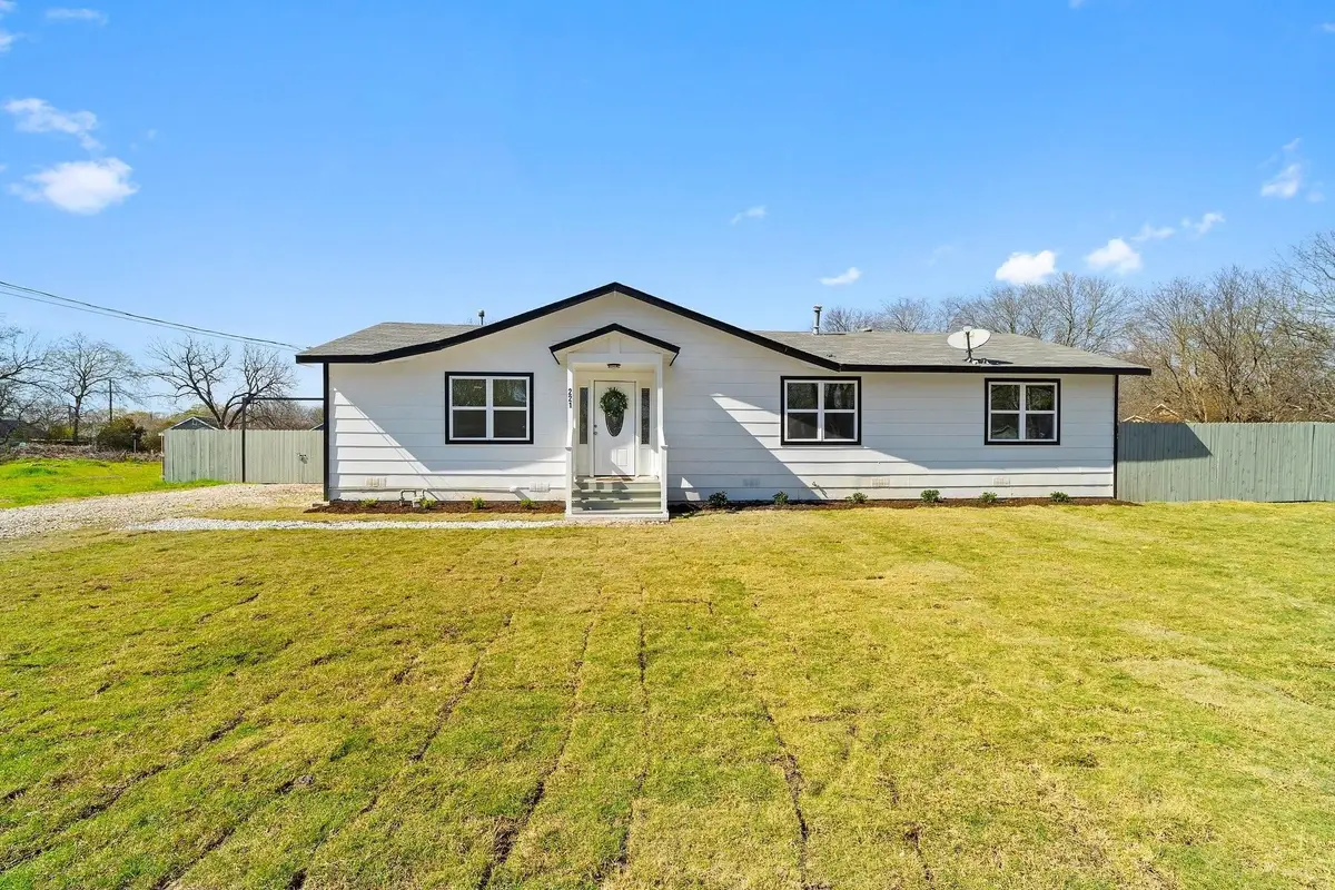 221 2nd Street, Wilmer, TX 75172 - #1