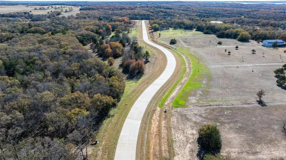 2 Shady Oak Lane, Valley View, TX 76272 - #1