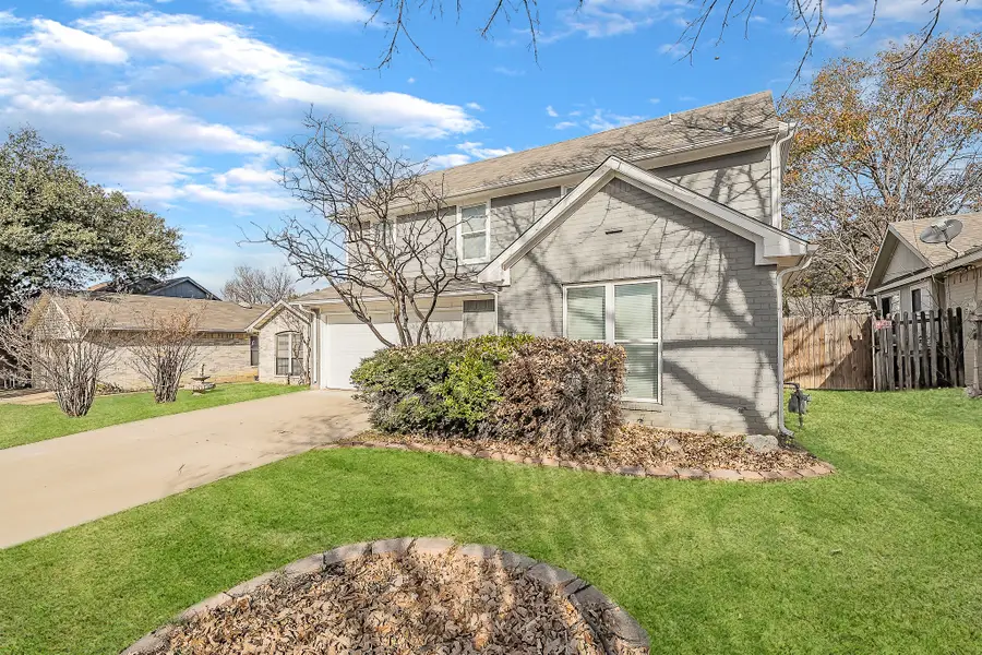 4677 Birchbend Lane, Fort Worth, TX 76137 - Image #3