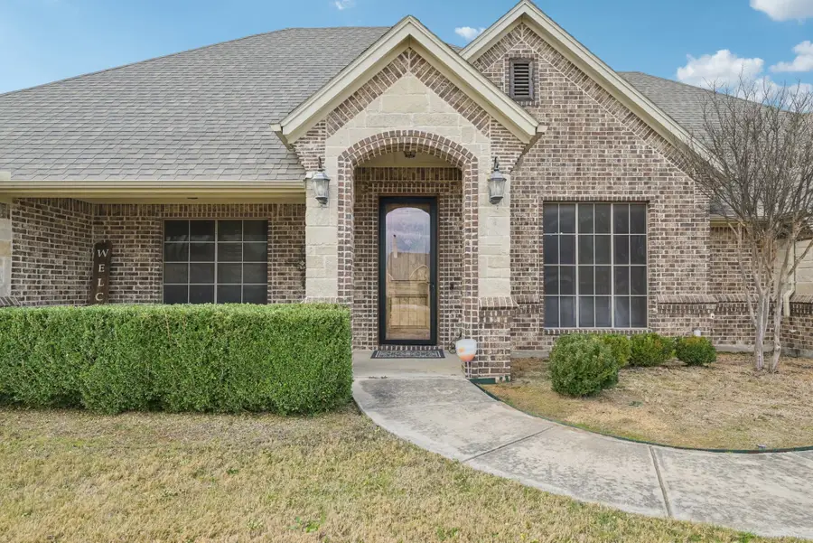 101 Maral Lane, Azle, TX 76020 - Image #3