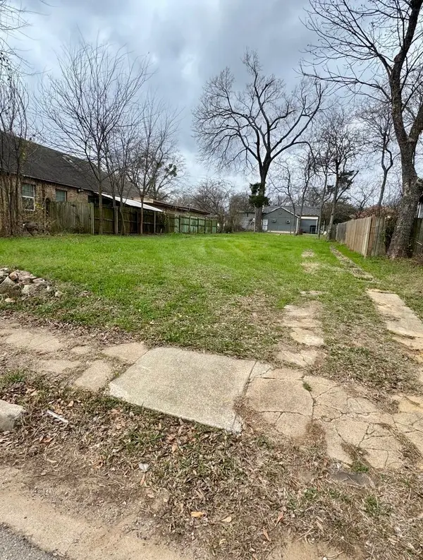 706 N Della Avenue, Tyler, TX 75702