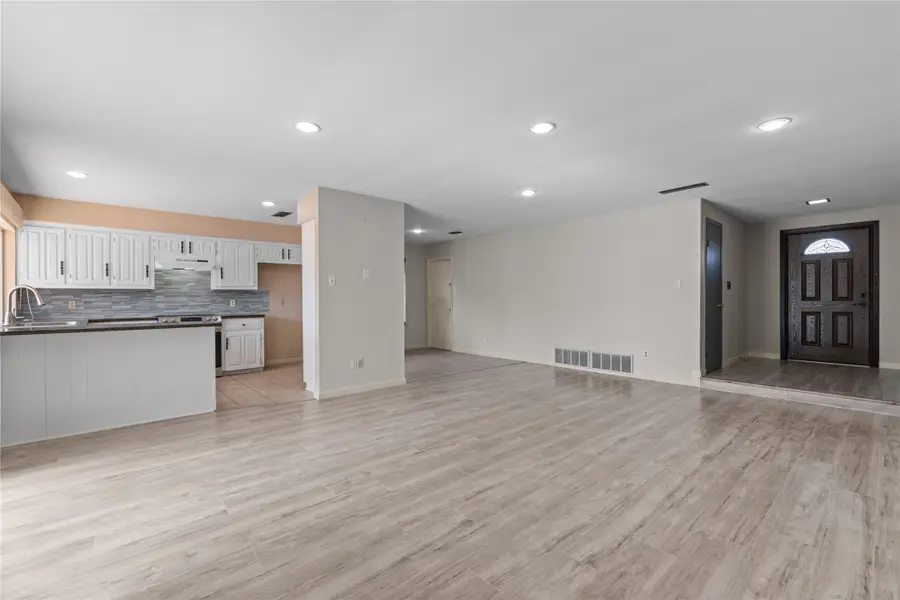 1722 Plantation Road, Garland, TX 75044 - Image #3