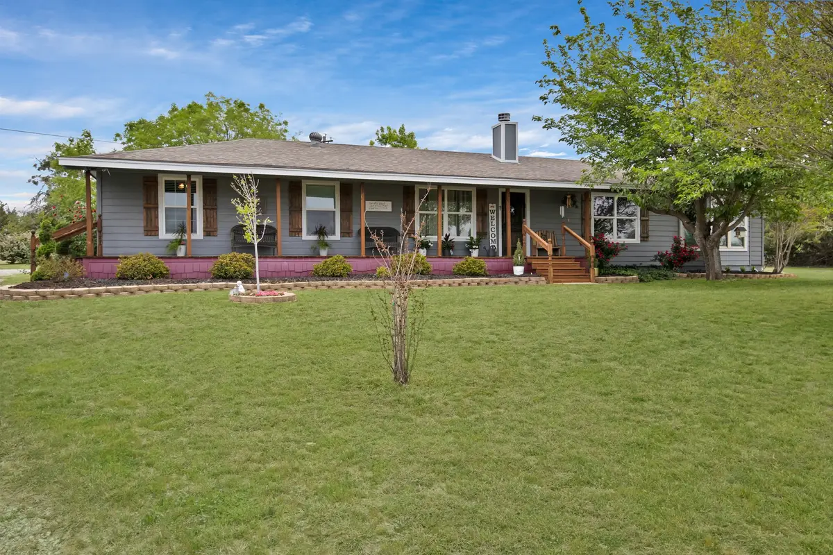 184 Wildflower Trail, Weatherford, TX 76087 - Image #1