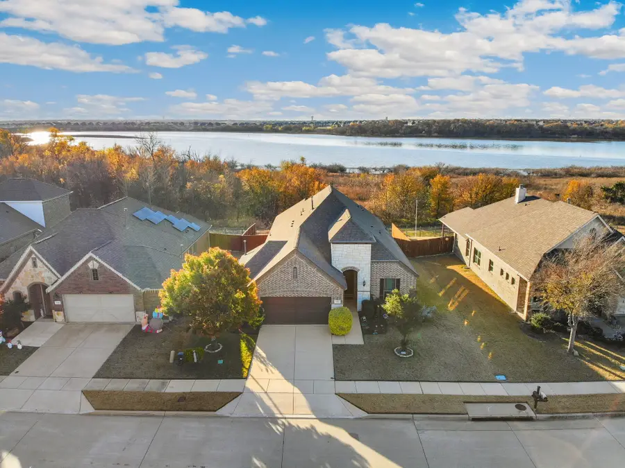 2112 Benjamin Creek Drive, Little Elm, TX 75068 - Image #2