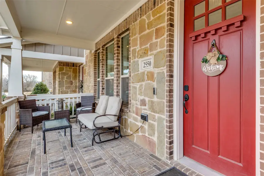 2550 Barnwood Lane, Garland, TX 75042 - Image #2