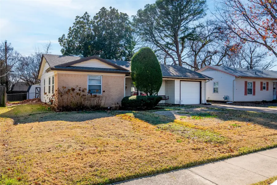 2002 Finley Road, Irving, TX 75062 - Image #3