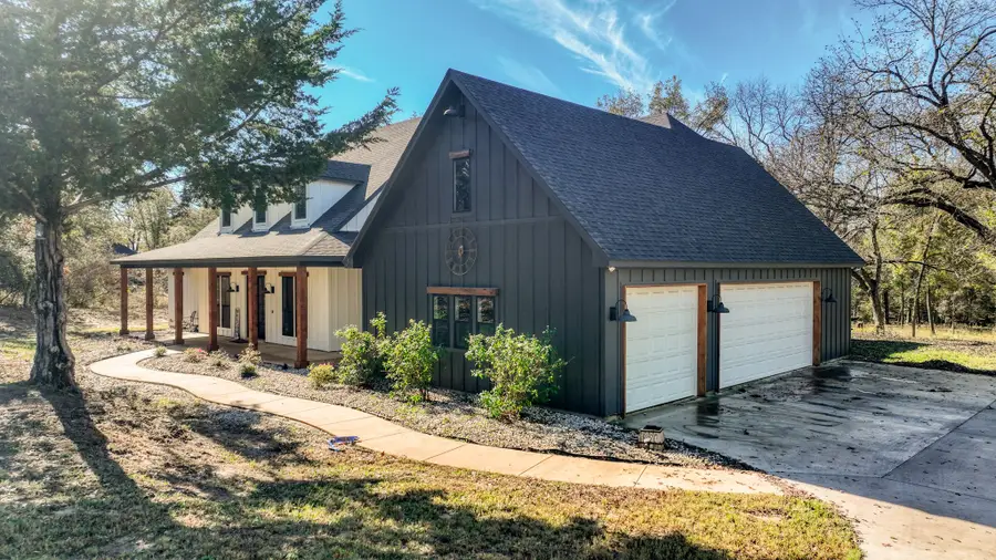 374 Glade Valley Road, Azle, TX 76020 - Image #2