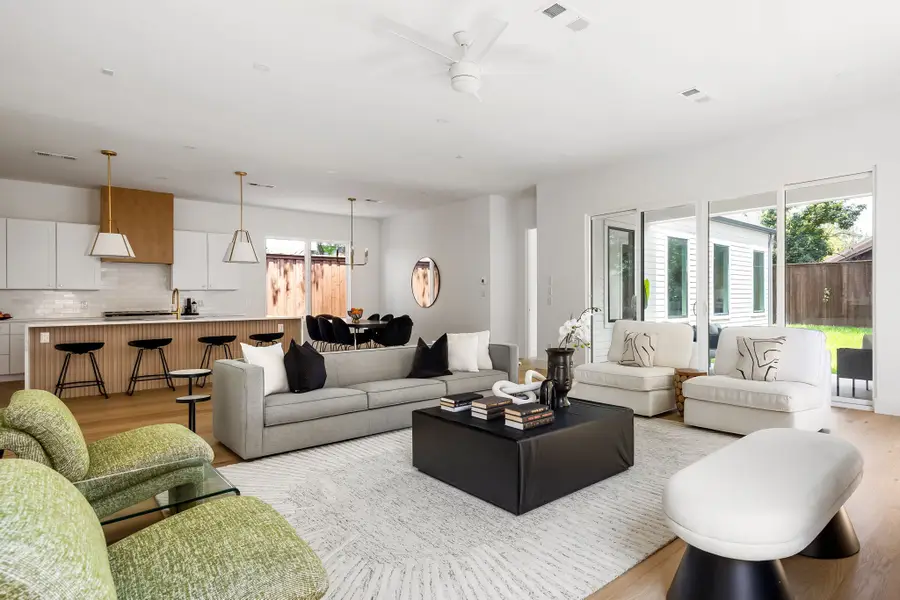 2414 Grigsby Avenue, Dallas, TX 75204 - Image #2