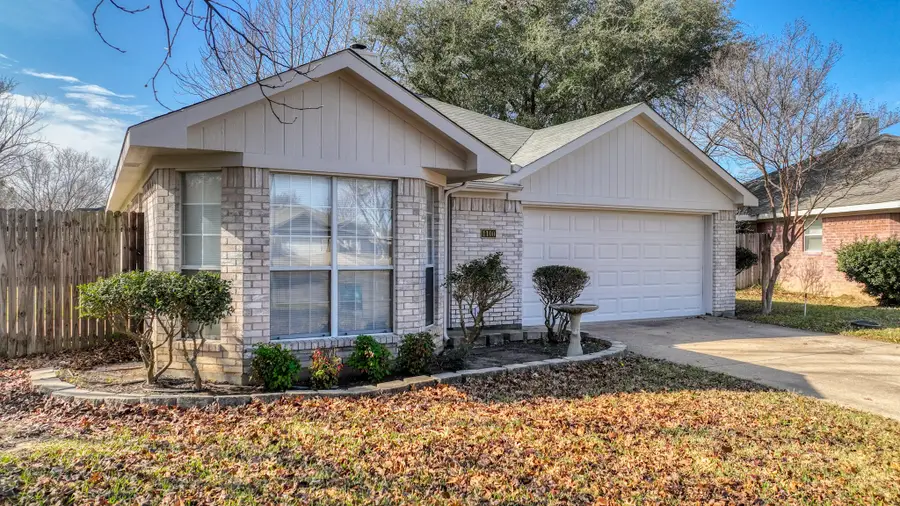 1100 Miles Avenue, Burleson, TX 76028 - Image #3