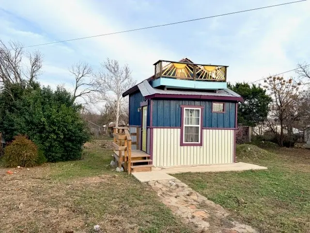 1608 School Street, Goldthwaite, TX 76844 - Image #3