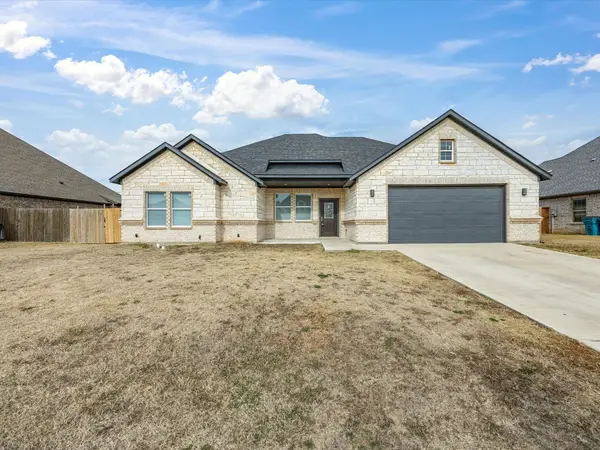 2103 Briarwood Drive, Bridgeport, TX 76426