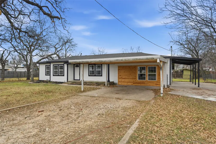 1005 E Craven Avenue, Lacy Lakeview, TX 76705 - Image #2