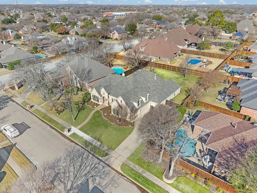 7805 Shady Oaks Drive, North Richland Hills, TX 76182 - Image #3