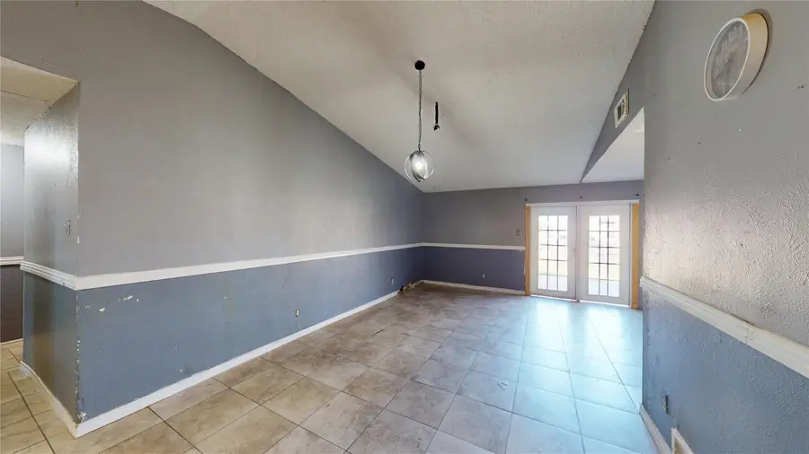 1273 Palisades Drive, Lewisville, TX 75067 - Image #3