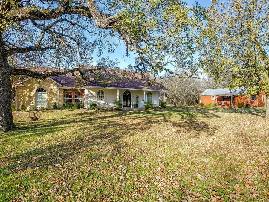9948 S Highway 171, Grandview, TX 76050 - Image #2