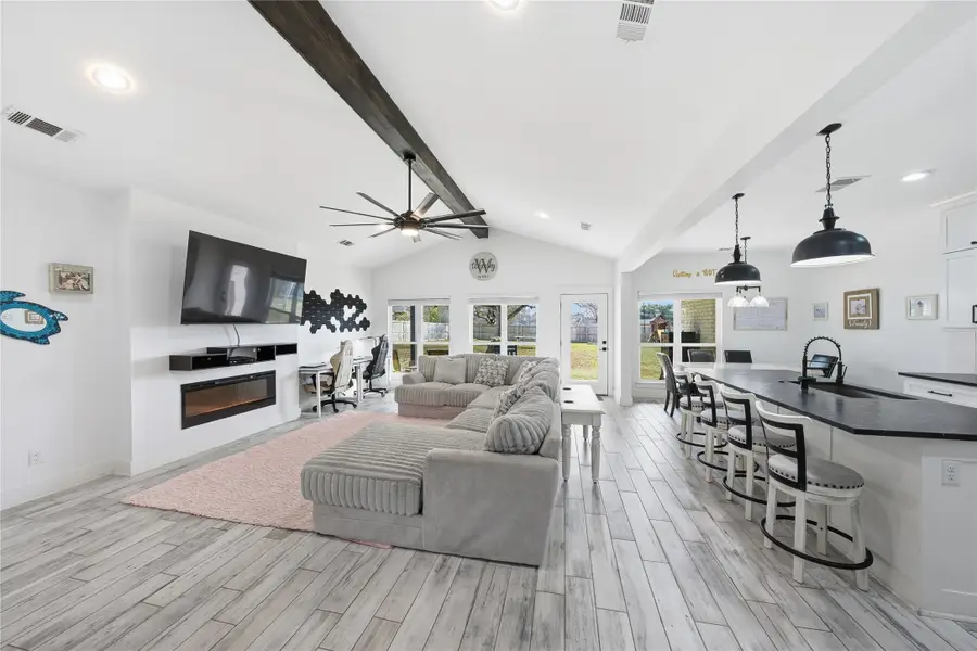 105 San Felipe Drive, Mabank, TX 75156 - Image #2