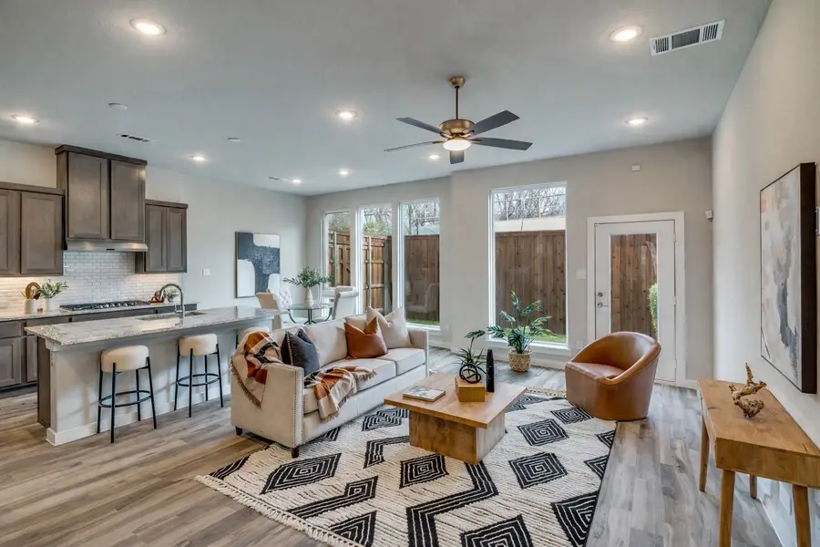 3450 Heritage Place, Richardson, TX 75082 - Image #2