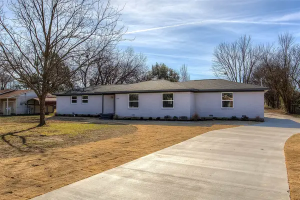 946 Jefferson Street E, Sulphur Springs, TX 75482