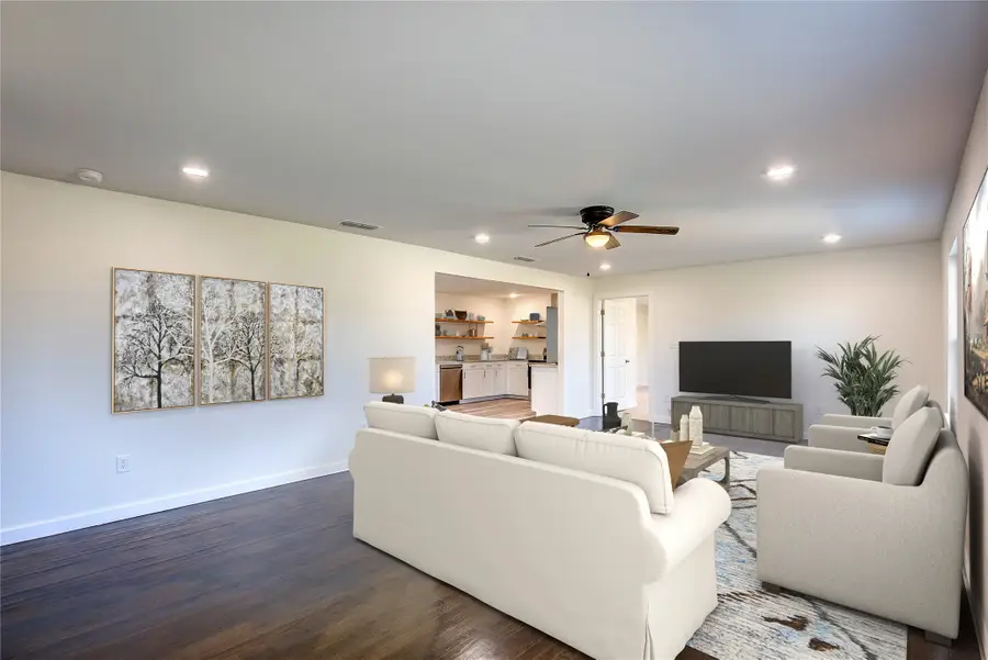 946 Jefferson Street E, Sulphur Springs, TX 75482 - Image #3