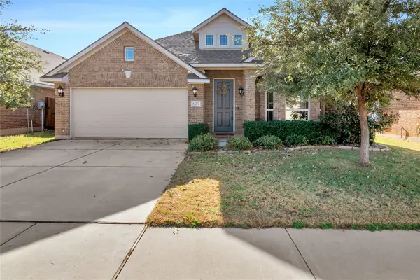 629 Fox View Drive, Fort Worth, TX 76131