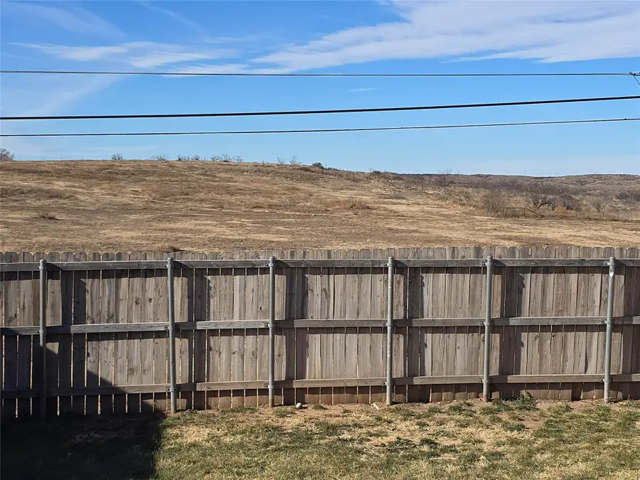 1121 Elmore Street, Borger, TX 79007 - Image #2