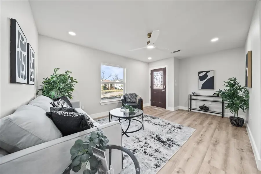 11630 Rupley Lane, Dallas, TX 75218 - Image #3