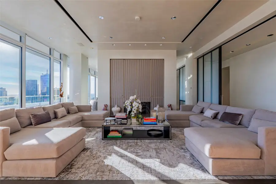 2430 Victory Park Lane #3001, Dallas, TX 75219 - #3