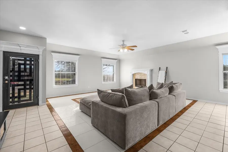 7116 Baird Drive, Fort Worth, TX 76134 - Image #3