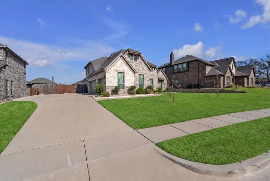 517 Sandia Park Drive, Burleson, TX 76028 - Image #2