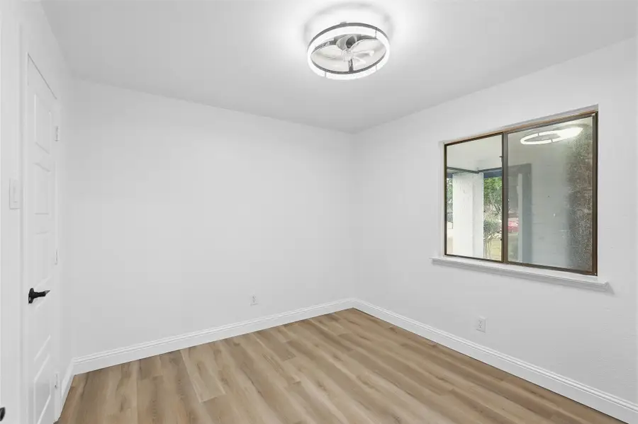 500 Quail Hollow Drive, Mesquite, TX 75150 - Image #3