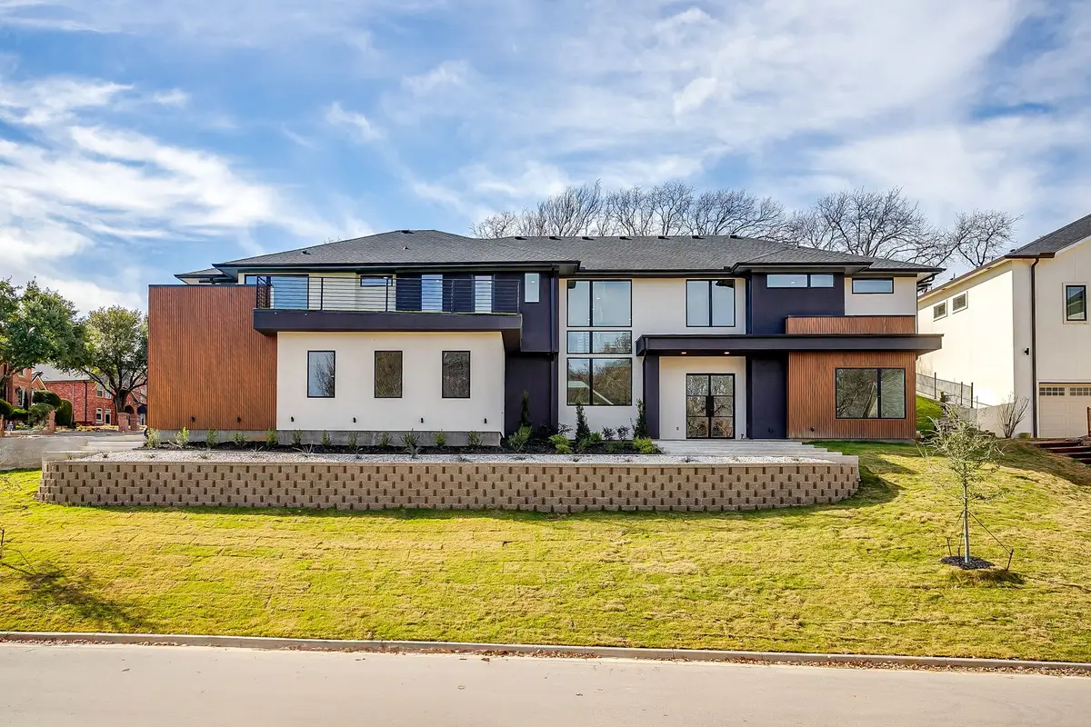 6301 Tiffany Oaks Lane, Arlington, TX 76016 - Image #1