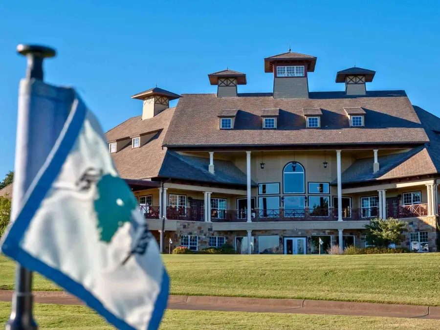 8453 Forest Lake Loop, Cleburne, TX 76033 - Image #2