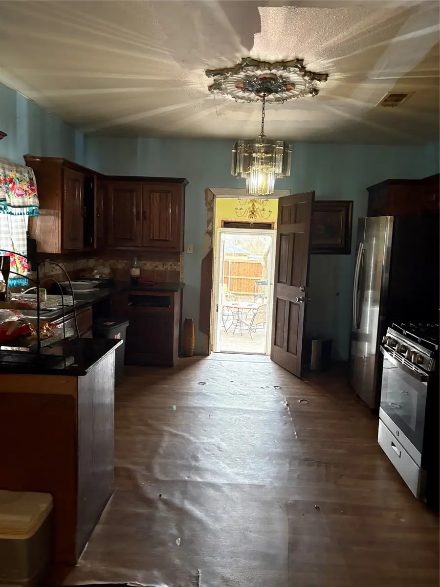 1803 Sayle Street, Greenville, TX 75401 - Image #3