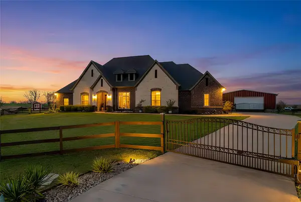 9101 Iron Mountain Trail, Justin, TX 76247