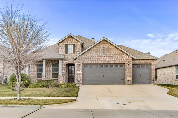 335 Country Meadows Boulevard, Waxahachie, TX 75165