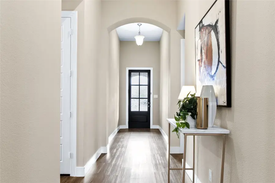 335 Country Meadows Boulevard, Waxahachie, TX 75165 - Image #3