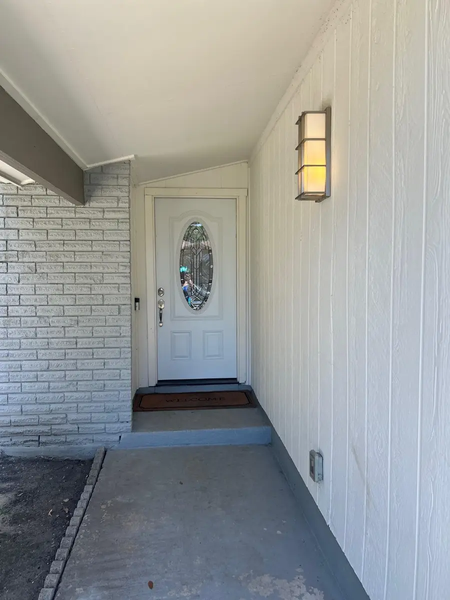 8508 Londonderry Lane, Dallas, TX 75228 - Image #2