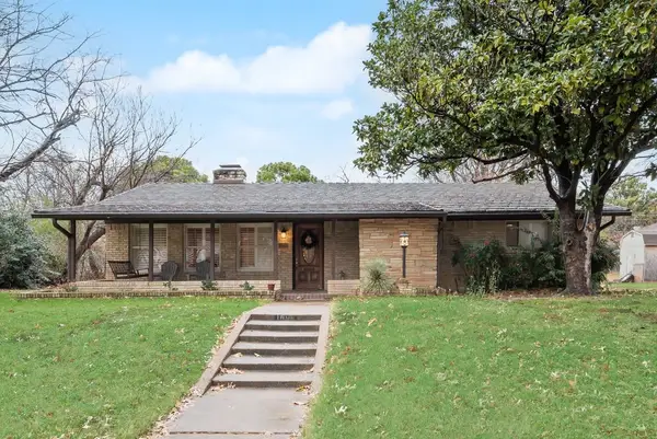 1406 Capetown Drive, Grand Prairie, TX 75050