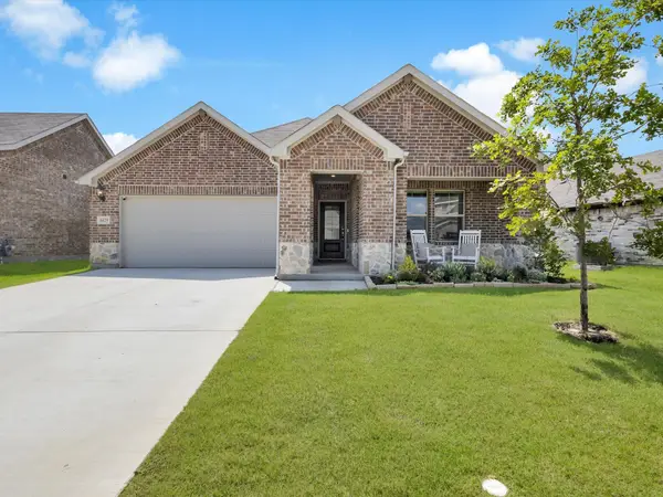 6625 Denim Drive, Fort Worth, TX 76036