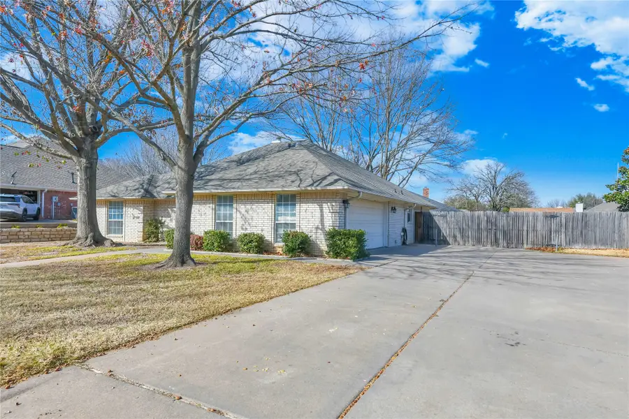 917 Jonathan Court, Weatherford, TX 76086 - #2