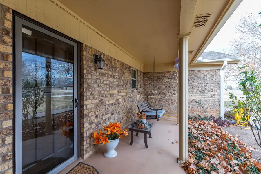 476 Scott Street, Tye, TX 79563 - Image #3