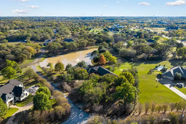 1070 Lakeview Court, Copper Canyon, TX 76226