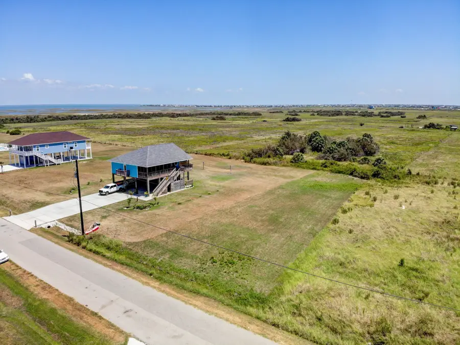 18047 Shaman Drive, Galveston, TX 77554 - Image #2