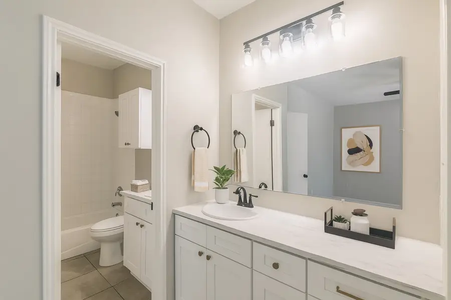 610 Canterbury Street, Euless, TX 76039 - Image #3