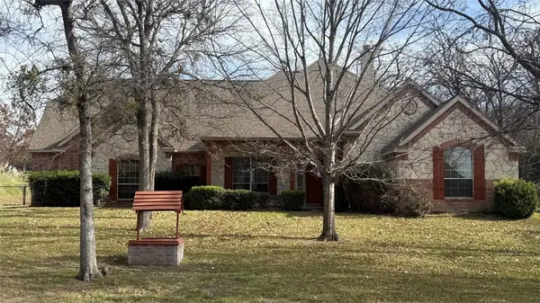 128 Rustling Elm Way, Azle, TX 76020