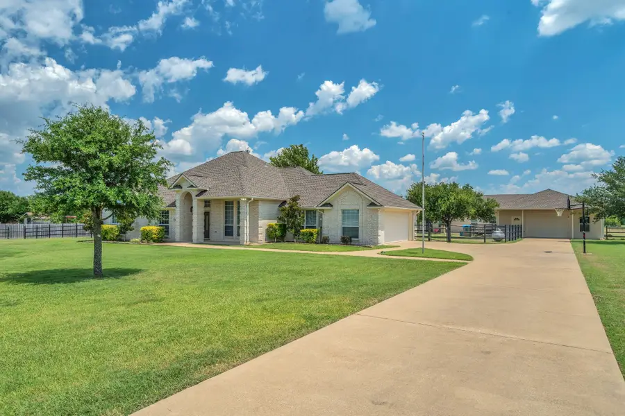 13025 Shadow Brook Court, Terrell, TX 75160 - Image #2